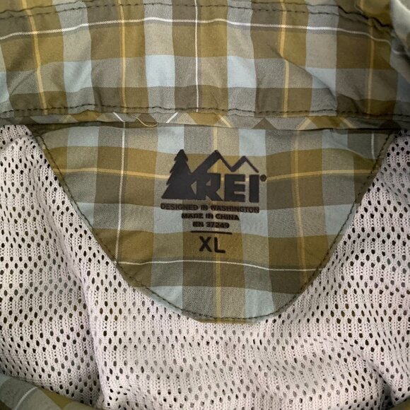 REI Button Up Hiking Fishing Shirt XL Green Checkered Vented Sleeves Pockets - Picture 6 of 6